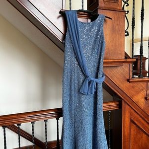 Women's gown. ( with Shawl)